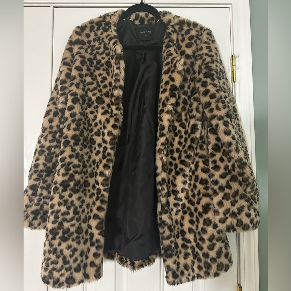 FAUX FUR COAT